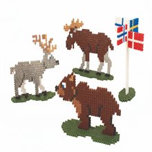 Pärlset, Älg, Björn, Ren, Skandinaviska flaggor